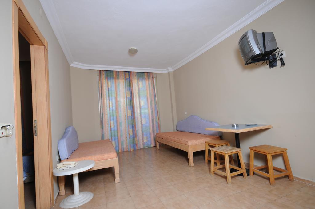 Selen Apart İçmeler Exterior foto